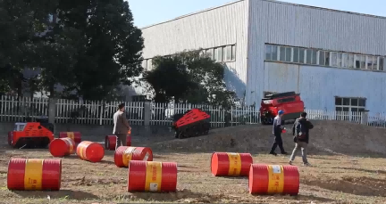 Amphibious Intelligent Equipment Drainer Robot