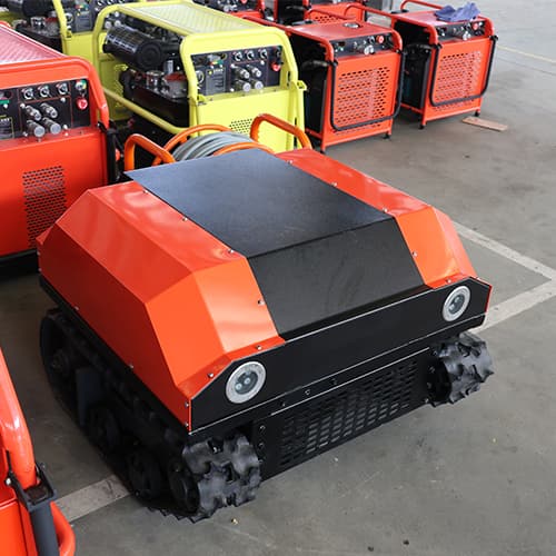 Hydraulic slurry drainage robot